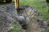 digging2.jpg (110902 bytes)